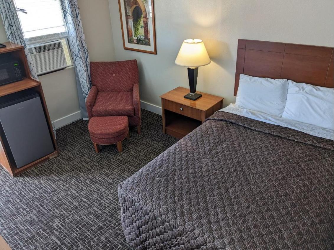 Bea'S Parkway Inn Mount Airy Eksteriør billede